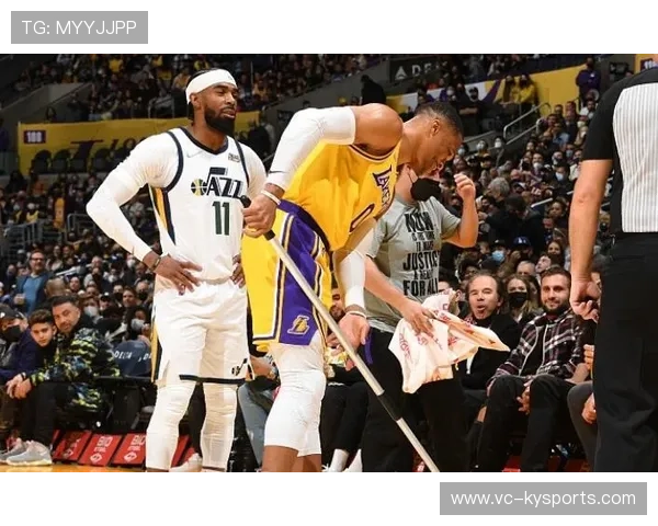 史上最“炸裂”的关键三分，点燃全场激情！，三分激情下一句是什么